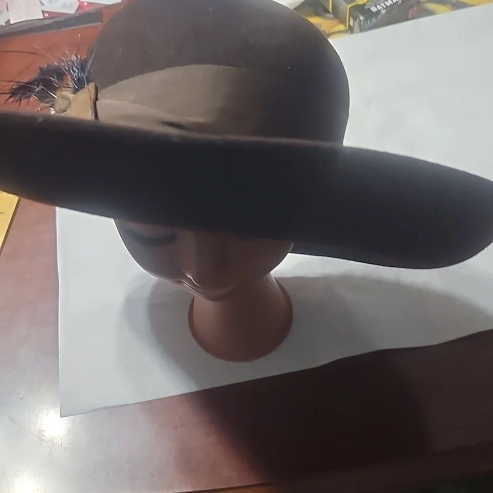 Vintage Peachfelt 100% Wool Kentucky Derby or Church Hat 👒